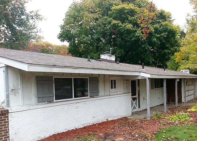 1st image of 3604 Queenswood Blvd