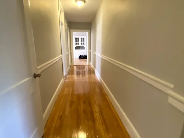 140 Davis Ave, Brookline, MA 02445