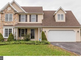 805 W 7th Ave, Parkesburg, PA 19365