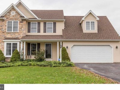 805 W 7th Ave, Parkesburg, PA, 19365