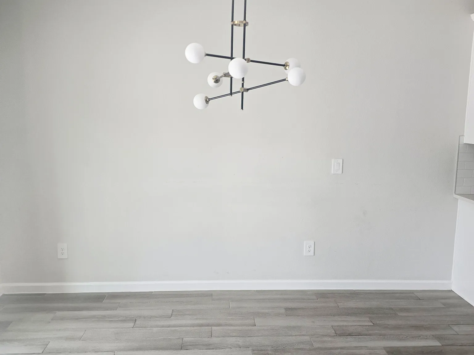 3 bed, 2.5 bath, 1569 sqft, $2,250 — Photo 4
