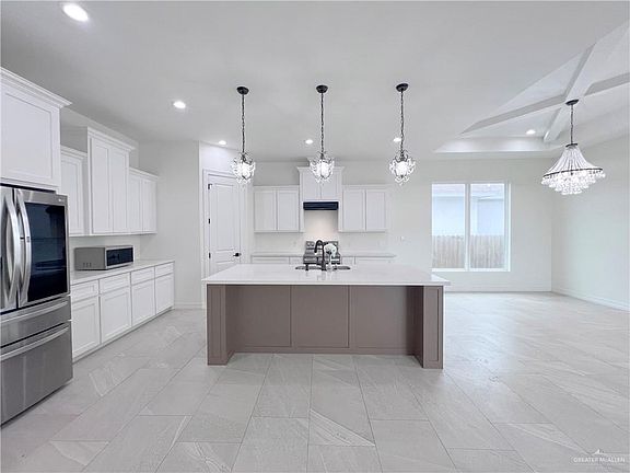 5th image of 2705 Tassajara St