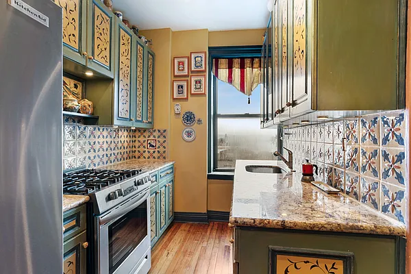 Sold by Corcoran | media 3