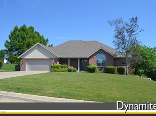 3022 Cedar Valley Ct, Jefferson City, MO 65109