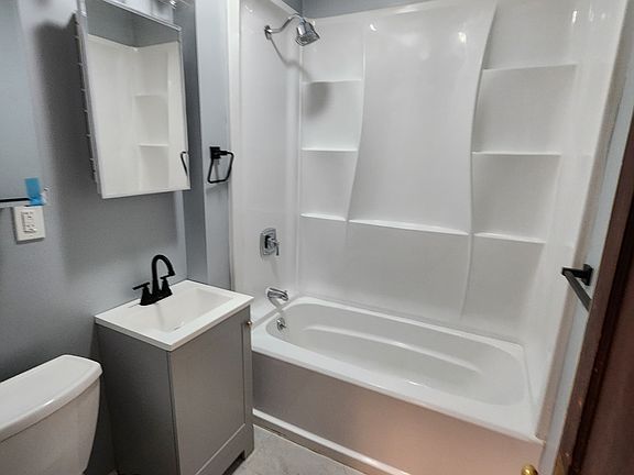 5th image of 200 Hill St #1R