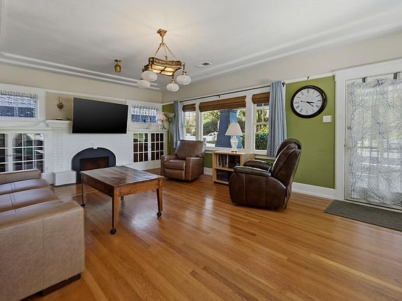 5th image of 2001 Rogers Way