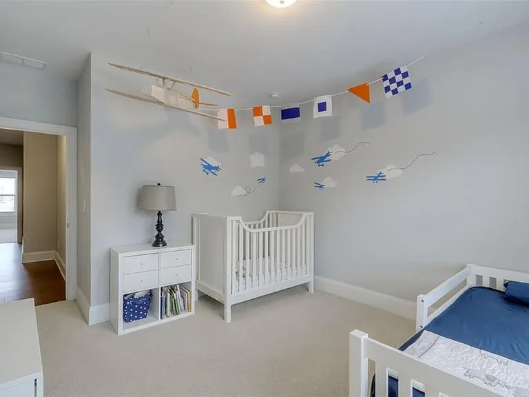453 Alderwood St — Photo 19