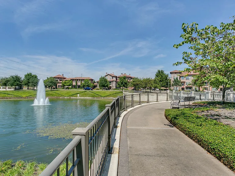 La Villita Lakeside and Landings — Photo 22