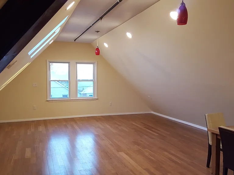 27 Louis St #2 — Photo 9