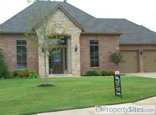 4125 Granada Ln, Edmond, OK 73034