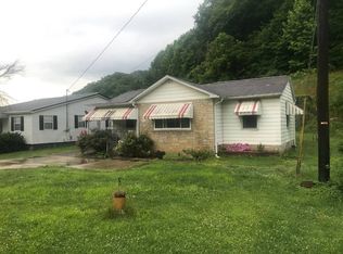 4938 Straight Frk, Yawkey, WV 25573