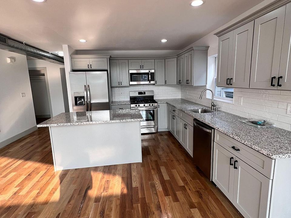 372 Peshine Ave #2F, Newark, NJ 07112 | Zillow