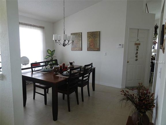 4th image of 805 Sierra Cir