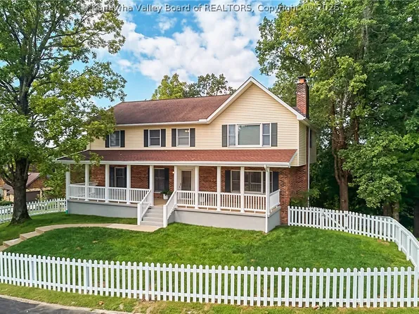 11 Carriage Rd, Charleston, WV 25314