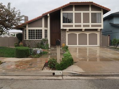 893 Peace Pl, Costa Mesa, CA, 92626