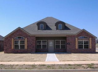 2900 SW Featherston Rd, Bentonville, AR 72713