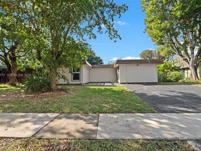 8001 NW 68th Ter, Tamarac, FL, 33321