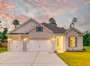 679 Pontoon Rd, Huger, SC 29450