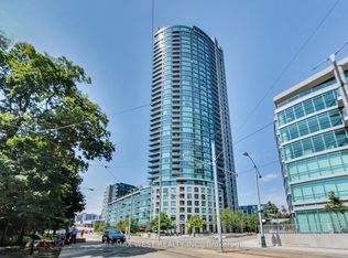 219 Fort York Blvd #1507, Toronto, ON M5V 1B1