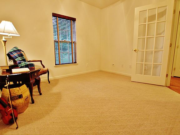 4th image of 1603 Heron Way