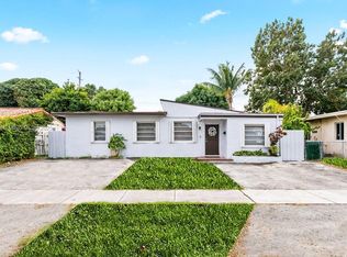 6840 SW 3rd St, Miami, FL 33144