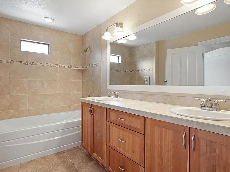 1667 S Sherman St — Photo 14