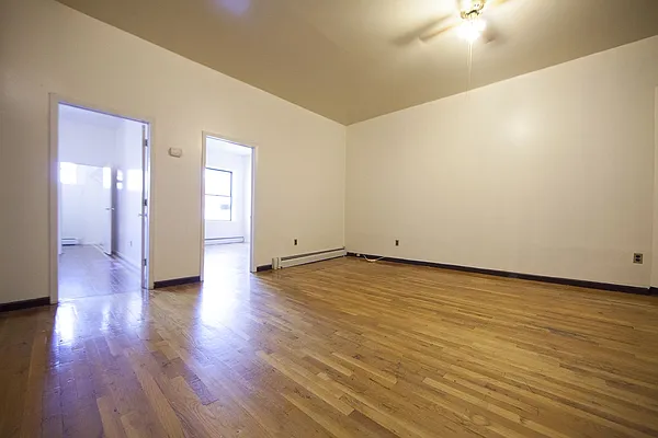 Rented by Brooklyn Group | media 21