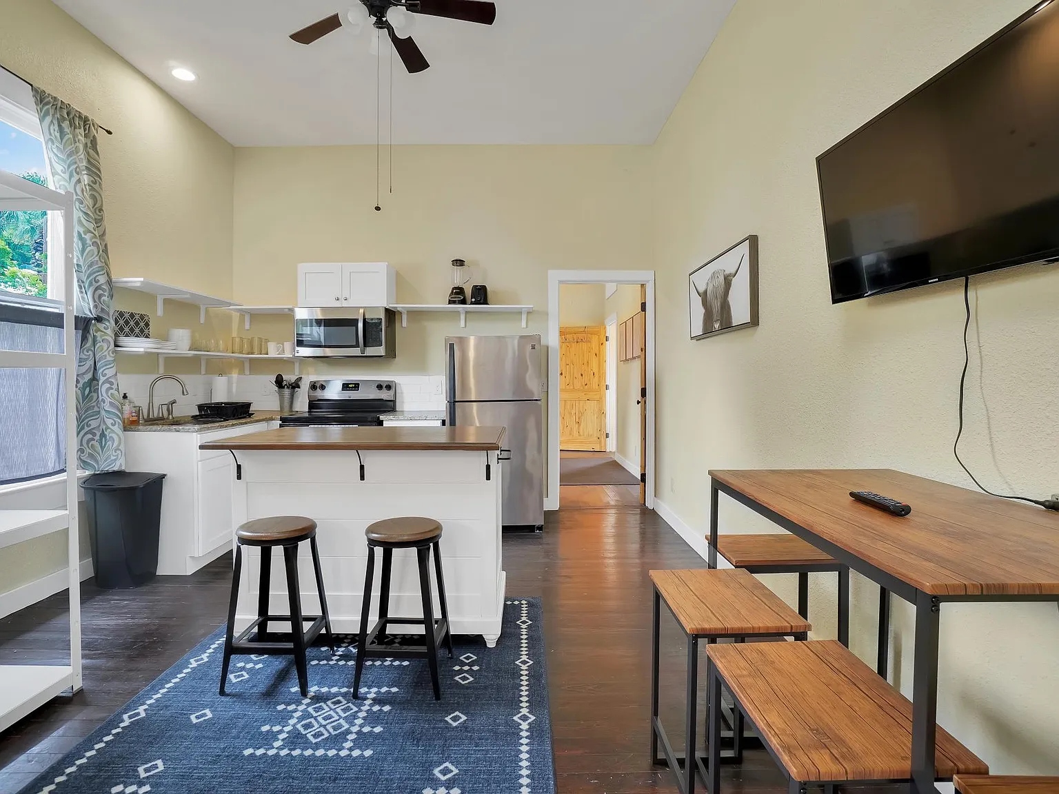 1 bed, 800 sqft, $1,025 — Photo 1