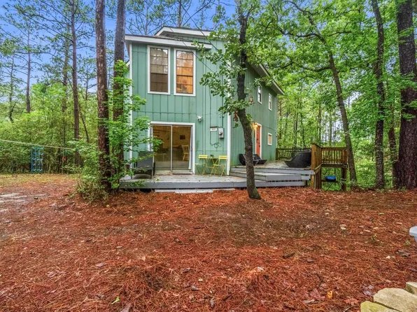 465 Creek Dr, Onalaska, TX 77360