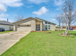 6800 Eagle Rock Dr, Fort Worth, TX 76133