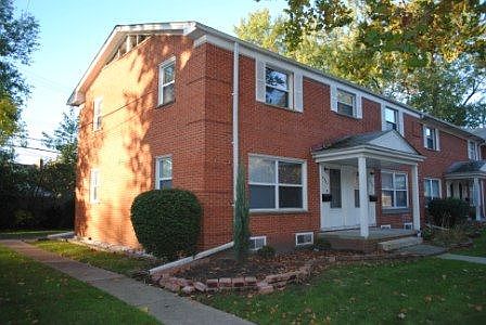 2nd image of 6922 Town Ln