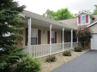 10402 Timberidge Ln, Highland, IN 46322