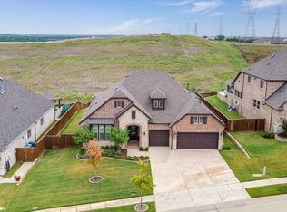 988 Fairway Ranch Pkwy, Roanoke, TX 76262