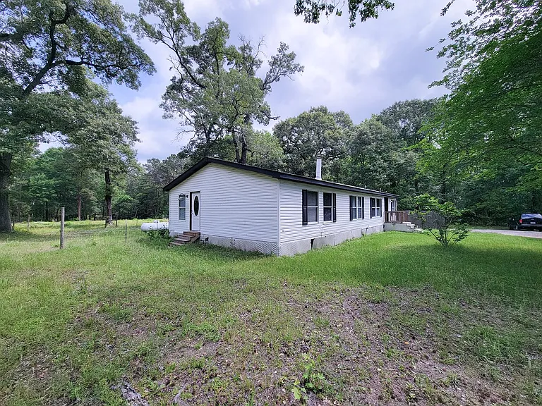 20284 Forest Woods Ln — Photo 34