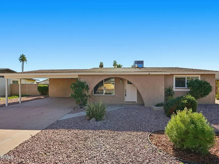 4743 W Shaw Butte Dr — Photo 2
