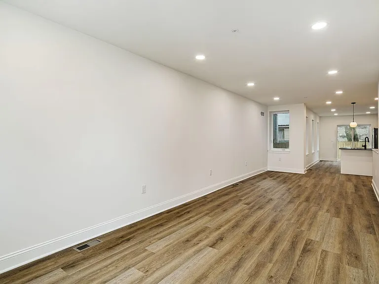 2404 N Hancock St #1 — Photo 17