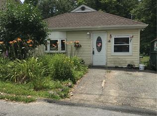 18 Sterling Pl, Greenwood Lake, NY 10925