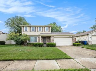 1937 S Cavalier Dr, Canton, MI 48188