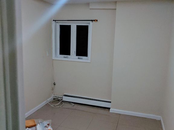 4th image of 3210 Radcliff Ave #1