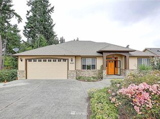 1123 Rolling Dr, Camano Island, WA 98282