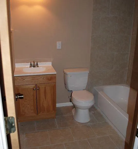 1519 Holiday Pl — Photo 8