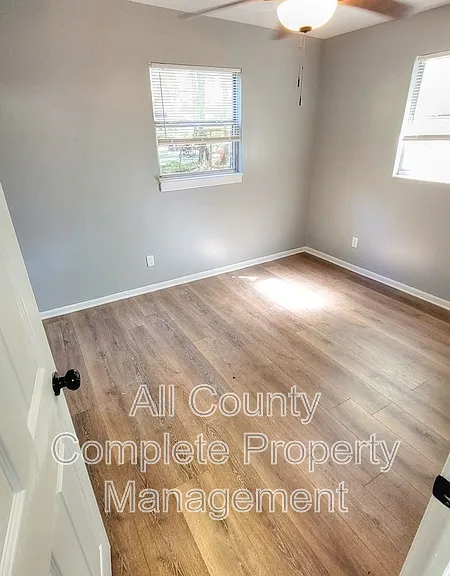 3319 Hunt St — Photo 15