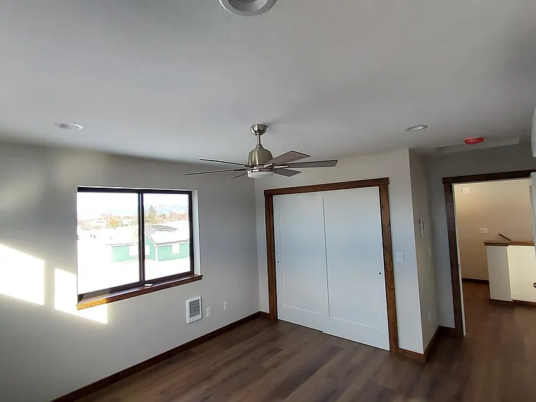 451 Cherry Ave — Photo 8