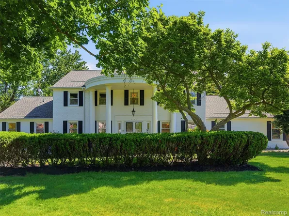 5409 Stony Hill Ct, Grand Blanc, MI 48439
