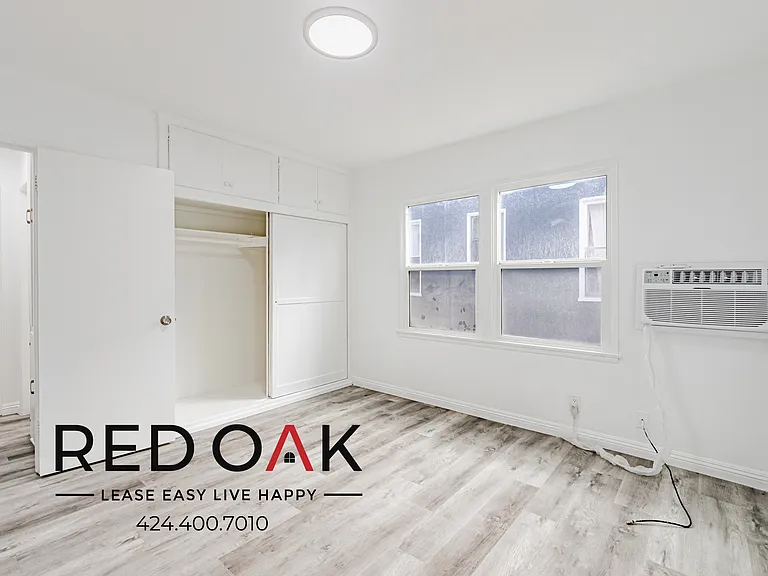 5832 Carlton Way #2 — Photo 3