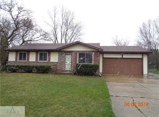 3101 Delta River Dr, Lansing, MI 48906