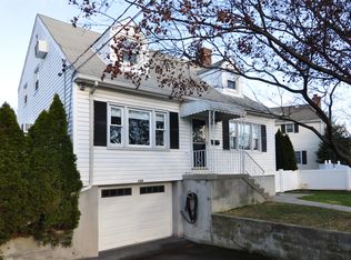 529 New Rochelle Rd, Bronxville, NY 10708