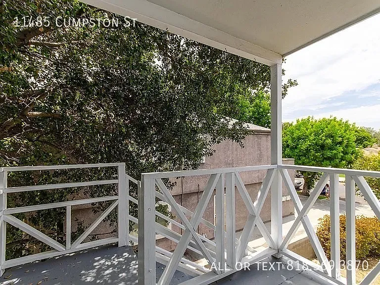 11485 Cumpston St — Photo 17