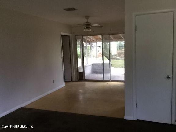 3rd image of 4519 Begbie Dr