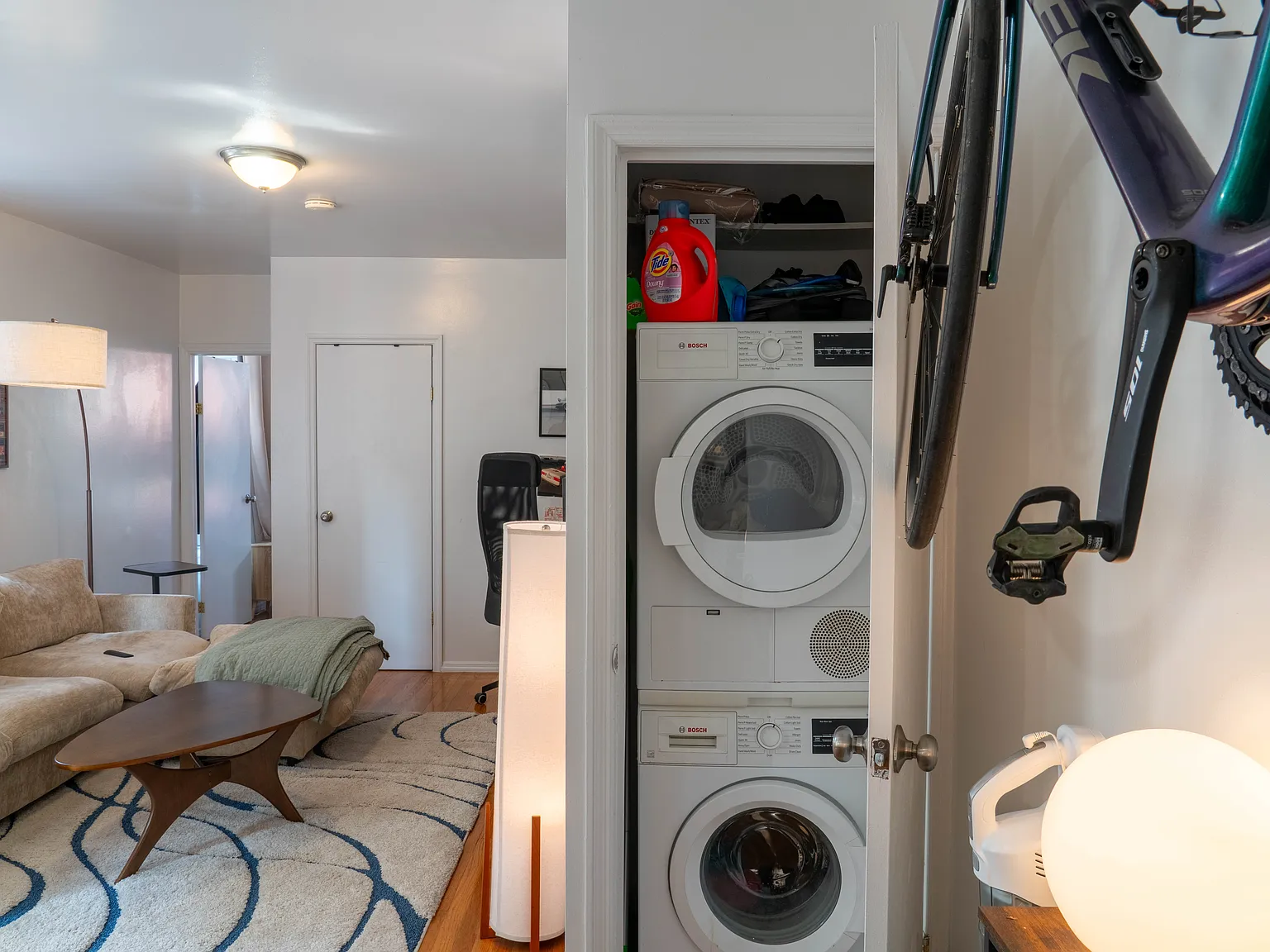 359 West 45th Street — Photo 3